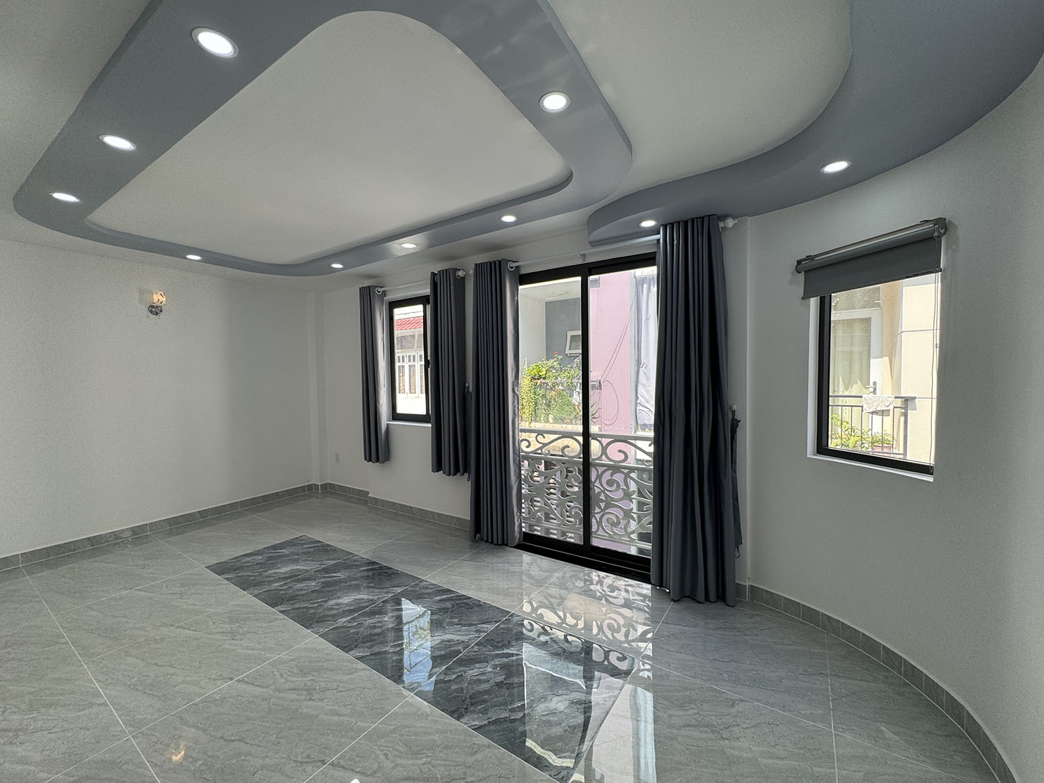 Siêu phẩm biệt thự mini góc 2 mặt tiền, 3 lầu, xây mới 100%, hẻm đẹp khu cao cấp Lê Văn Sỹ, Quận 3